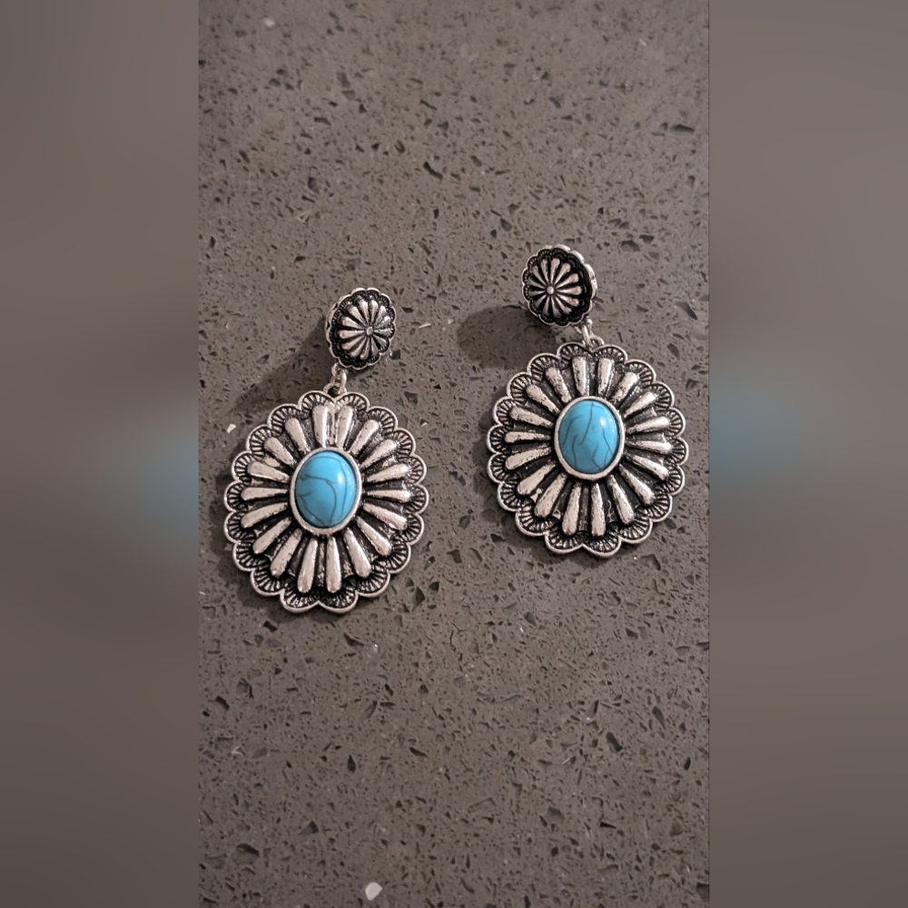 Western Faux Turquoise and Silver Floral Drop Earrings